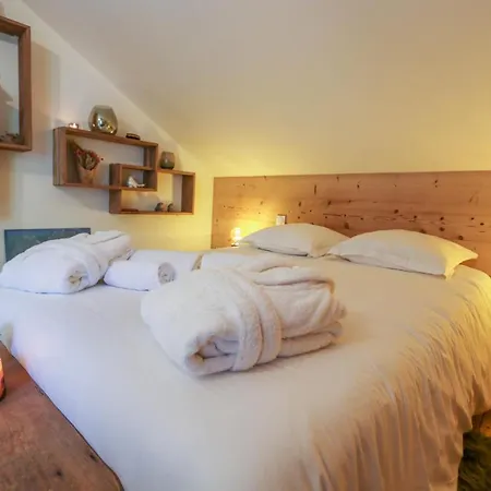 Aux Grillons - Surplombez Les Eaux Cristallines - Lla Selections By Location Annecy Chalet